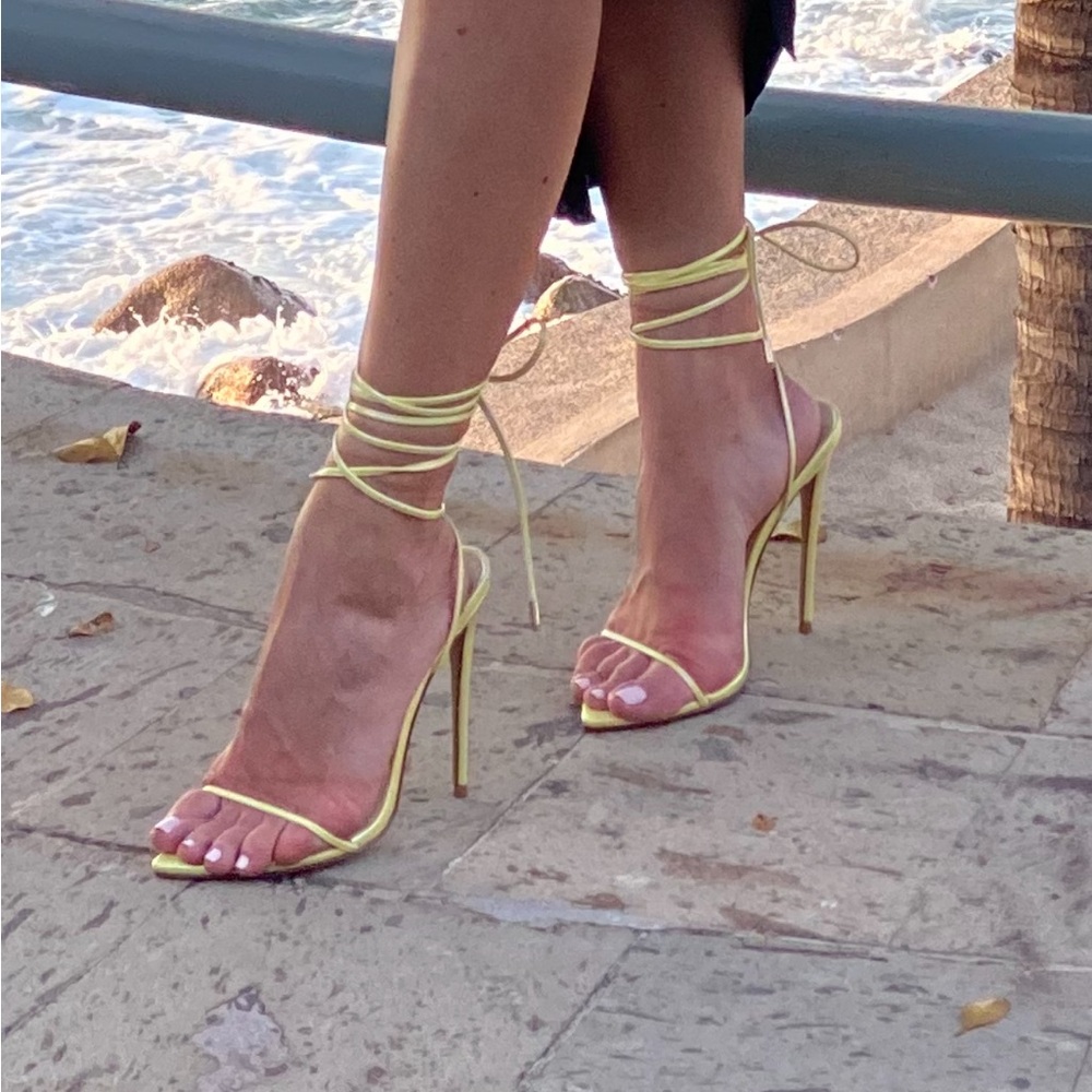 Femme LA Heeled Sandal - Yellow